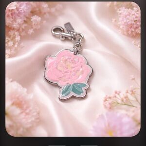 Key holder New whit out tag